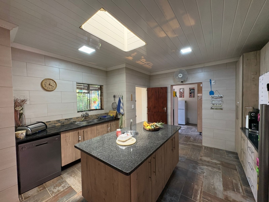 4 Bedroom Property for Sale in Protea Park North West